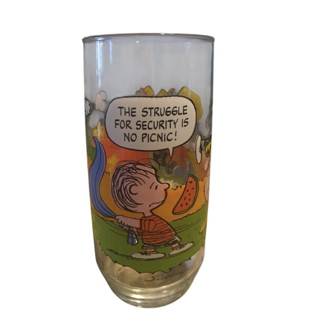 Vintage 1983 McDonalds Camp Snoopy Peanuts Cartoon Drinking Glass Promotion (1 )